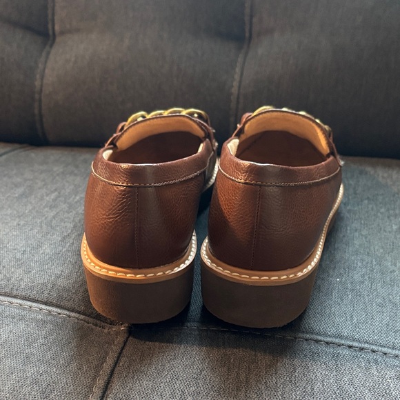 Naturalizer Emmal Slip - On loafers in brown color with a lug sole - Picture 5 of 9